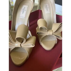 Valentino Leather Couture Bow D'Orsay Pump, Nude Patent, with bow, size 38